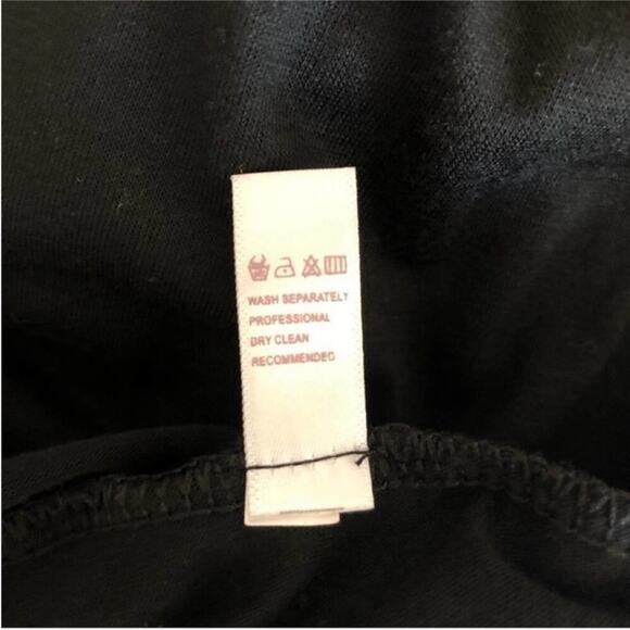 OverMal Holiday “Very Merry Christmas” Hooded Black Long Sleeve Tee, Size XS - Picture 9 of 9